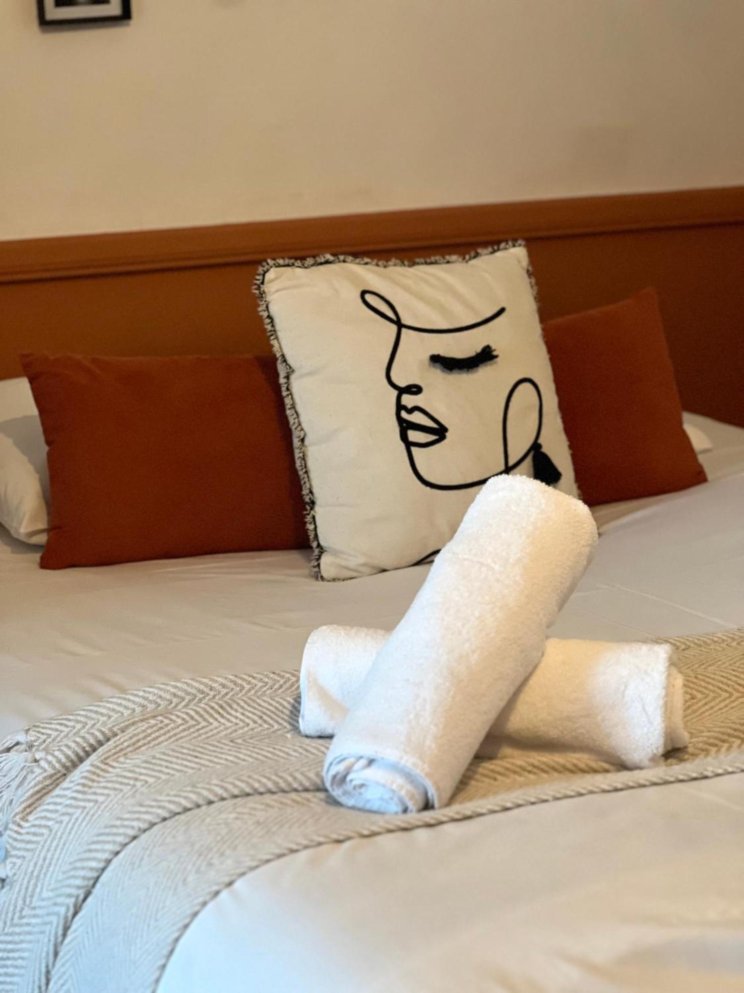 Apartament Le Chalotais, Hyper Centre De Rennes Zewnętrze zdjęcie